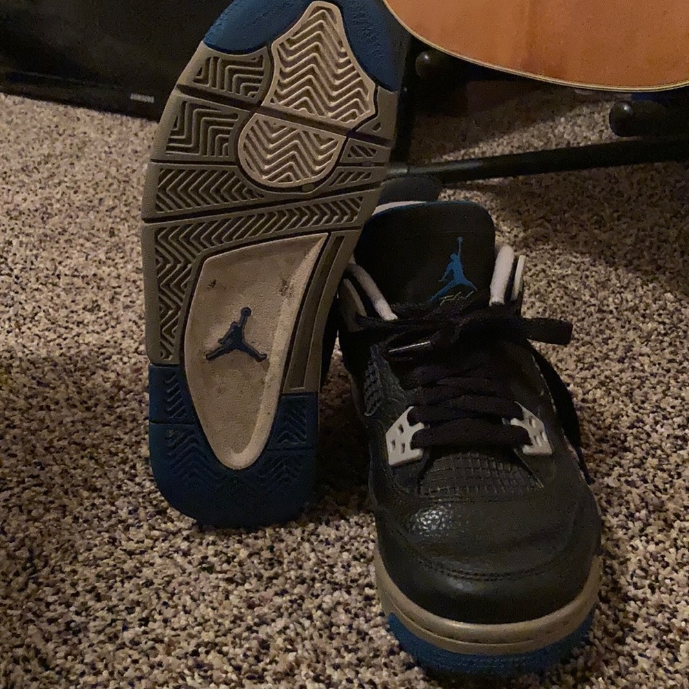 Jordan 4 - Picture 4 of 7